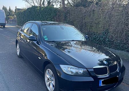BMW 318i -