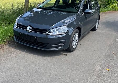 VW Golf Volkswagen 1.2 TSI Sitzheizung