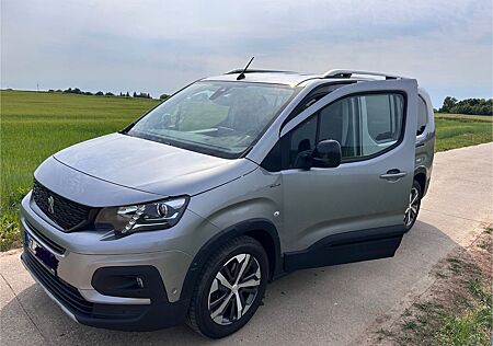 Peugeot Rifter Top Zustand 8 fach bereift