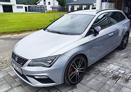 Seat Leon ST 2.0 TSI 300PS CUPRA 4Drive DSG*PANO*
