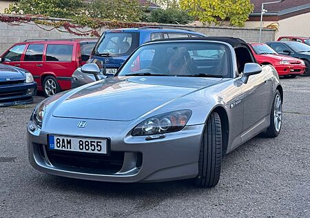 Honda S2000 2.0i -RHD