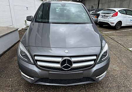 Mercedes-Benz B 180 CDI/Sport-Paket/R-Kamera/PDC/Bi-Xenon
