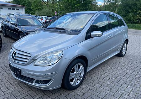 Mercedes-Benz B 200 * 1.Hand* AUTOMATIK* TÜV & AU NEU* ISOFIX