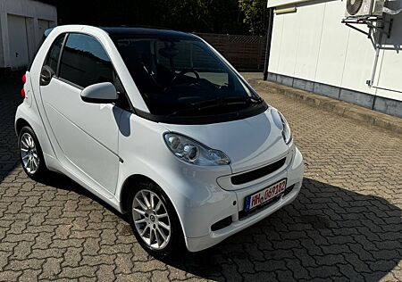 Smart ForTwo coupe Micro Hybrid Drive 52kW TÜV NEU!