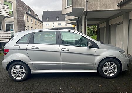 Mercedes-Benz B 200 Sports Tourer
