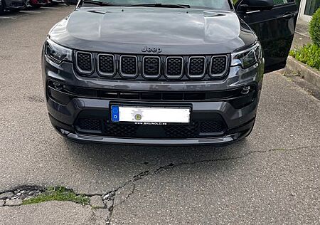 Jeep Compass 1.3 GSE T4 110kW 80th Anniversary 1.HAND