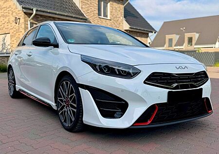Kia Cee'd / Ceed 1.6 T-GDI DCT GT