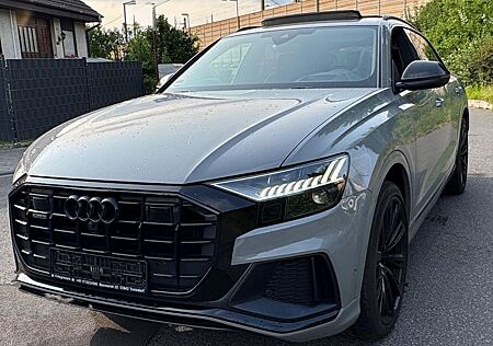 Audi Q8 50 TDI quattro competition plus/ Full Full