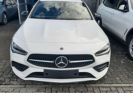Mercedes-Benz CLA 180 Shooting Brake AMG-Line Navi-18"Kamera