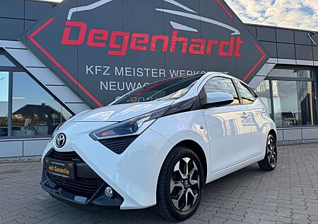 Toyota Aygo (X) Aygo -play Team D 1.Hand Kamera