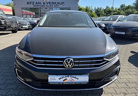 VW Passat Variant Volkswagen GTE