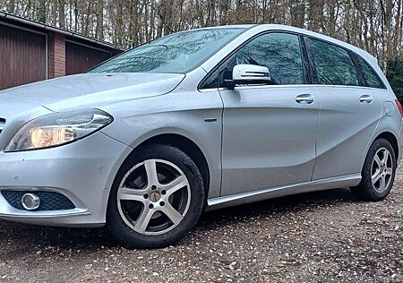 Mercedes-Benz B 180 CDI BlueEFFICIENCY -