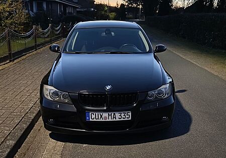 BMW 325d -