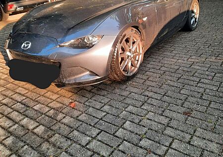 Mazda MX-5 RF 2.0 SKYACTIV-G 184 Sports-Line Sport...