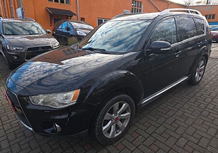 Mitsubishi Outlander Invite 4WD