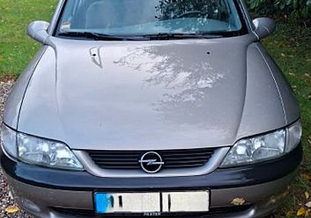 Opel Vectra 1.8 16V CD CD