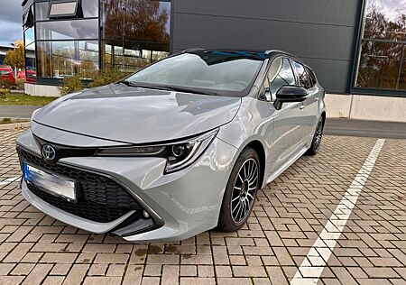 Toyota Corolla 2,0 Hybrid Team Deutsch Touring Spor...
