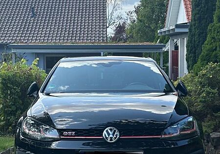 VW Golf Volkswagen 2.0 TSI BMT DSG GTI GTI