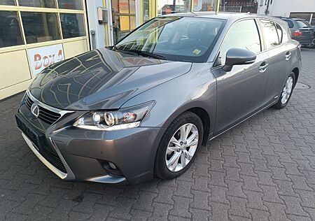 Lexus CT 200h