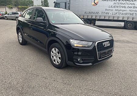 Audi Q3 2.0 TDI,Navi,PDC, I Hand