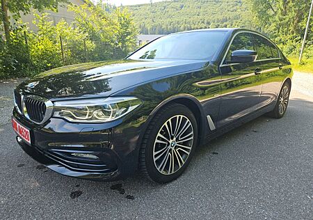 BMW 525d - SPORT LINE- AUT/LEDER/HUD/KAM/NAVI/18ZOLL