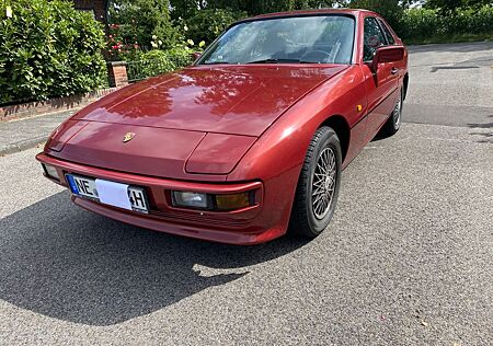 Porsche 924