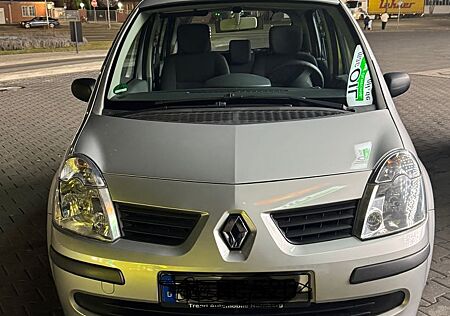 Renault Modus Dynamique 1.2 16V 55kW Dynamique