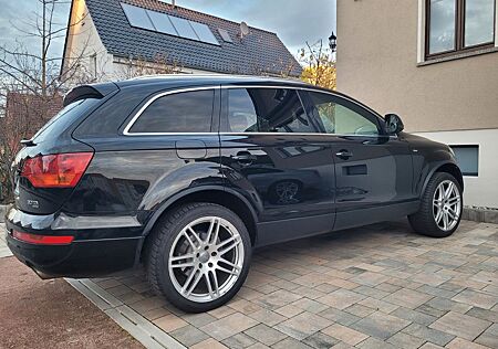 Audi Q7 3.0 TDI (DPF) quattro tiptronic -