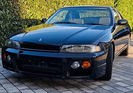 Nissan Skyline R33 RB 20