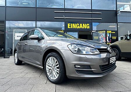 VW Golf Volkswagen 1.2TSI CUP NAV/ParkAssist/Sitzheiz/Tempomat