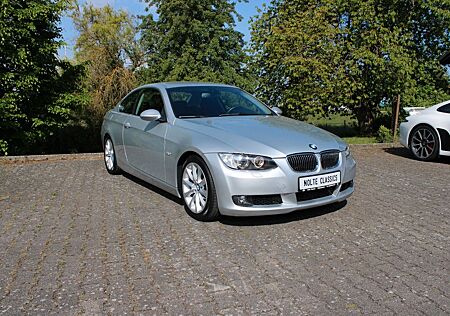 BMW 335i E92 *erst 99tkm* *Xenon* *PDC* *Scheckheft*