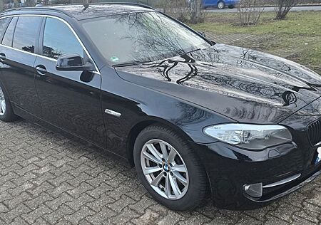 BMW 525 gebraucht kaufen BMW 525d xDrive Touring Navi Prof. Xenon PDC Shz