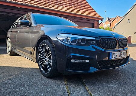 BMW 530d xDrive Touring M-Paket, SZH, Head up, Sport