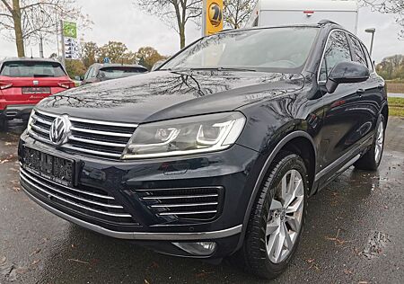 VW Touareg Volkswagen V6 TDI R-Line Terrain Tech 4Mot