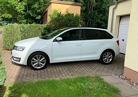 Skoda Rapid 1.2 TSI Joy Spaceback Joy