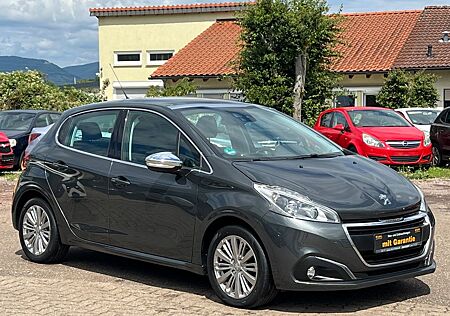Peugeot 208 Allure 1,2*NAVI*KLIMA*PANO*R-CAM*TOP
