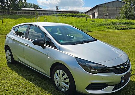 Opel Astra 1.2 Direct Injection Turbo 81kW Editio...