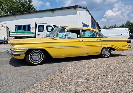 Oldsmobile Super 88, Celebrity Sedan