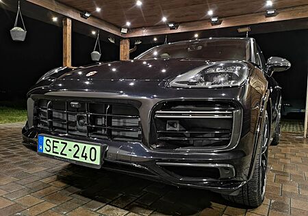 Porsche Cayenne Turbo S E-Hybrid