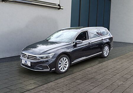 VW Passat Variant Volkswagen 1.4 TSI DSG GTE Pano Standh. Lede