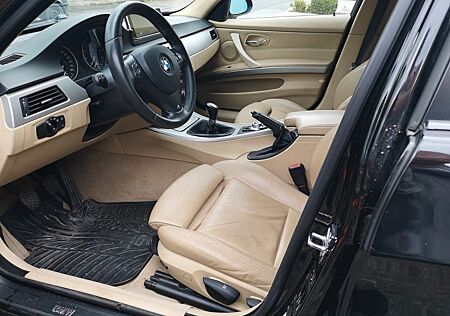 BMW 325i -