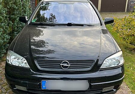 Opel Astra 1.6 16V Selection Selection