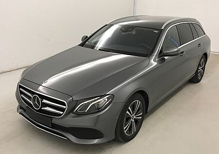 Mercedes-Benz E 220 d 4Matic T-Modell ACC LED Navi RFK SHZ