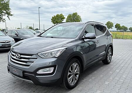 Hyundai Santa Fe 2.2 CRDi Aut Premium 4WD Leder Navi Xen