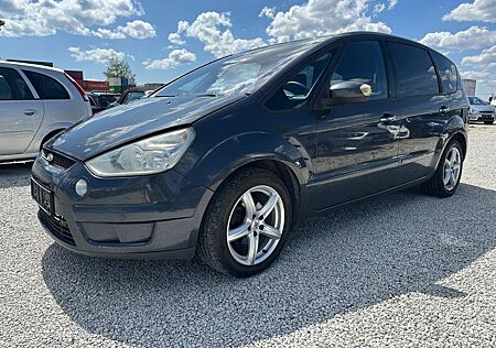 Ford S-Max 2,0 TDCi Titanium Leder Navi 17-Zoll PDC