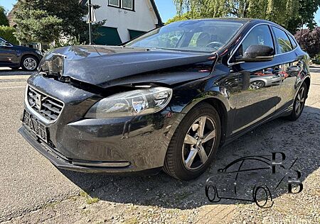 Volvo V40 1.6 D2 Momentum Voorschade
