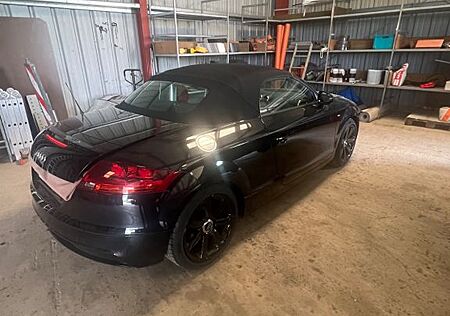 Audi TT Roadster 2.0 TFSI -