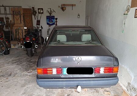 Mercedes-Benz 190