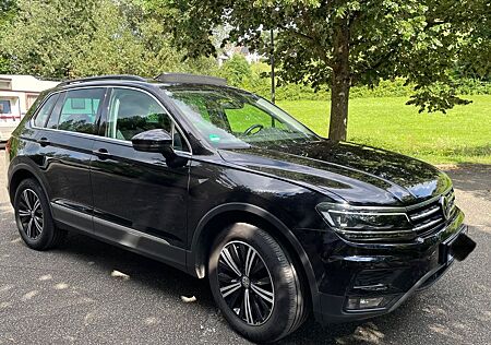 VW Tiguan Volkswagen 1.4 TSI DSG 4MO AHK Pano 8fach VWScheck