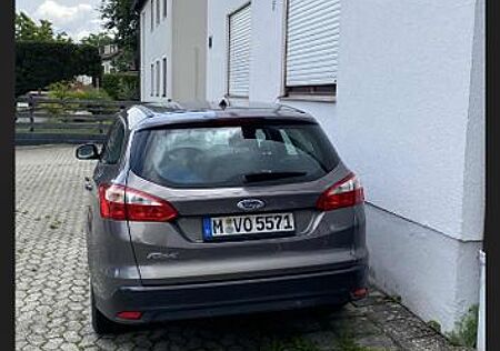 Ford Focus 1,6TDCi 85kW SYNC Edition Turnier SYNC...